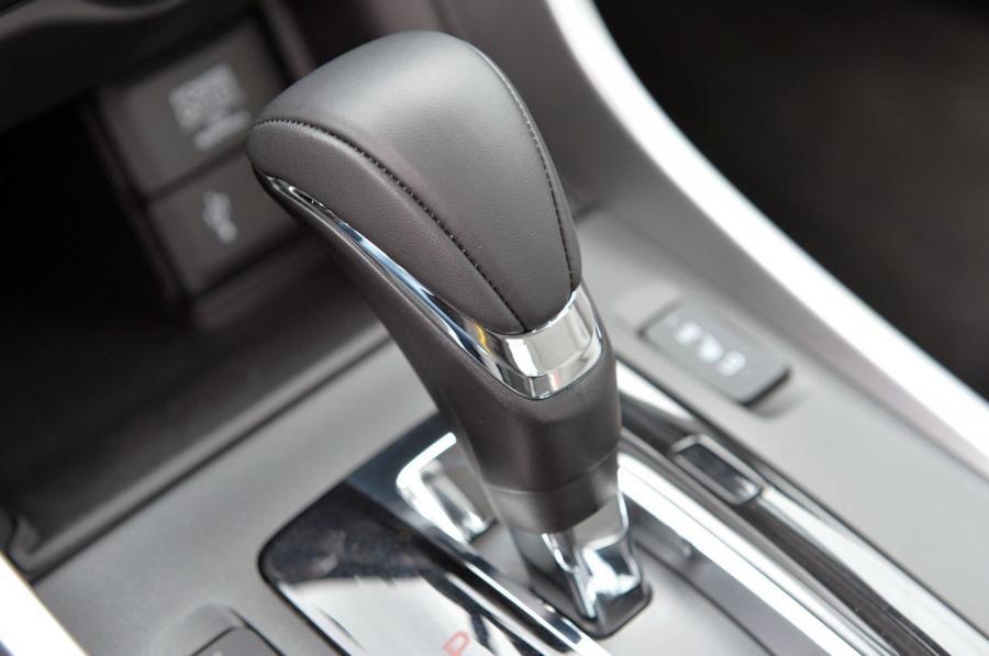  Honda Accord V6 Touring 2014 года  (фото 33 из 42)